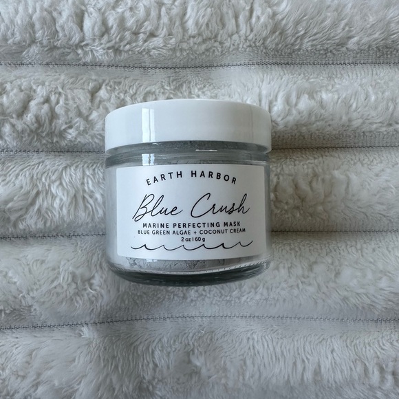 Earth Harbor Face Mask - Picture 2 of 2